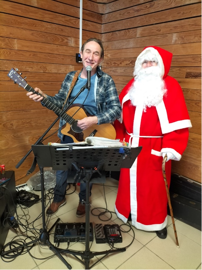221217-Patrick et le père Noel.jpeg