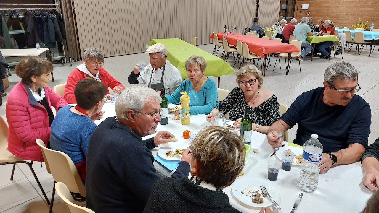 2024_04_27 repas des asperges (14).jpg